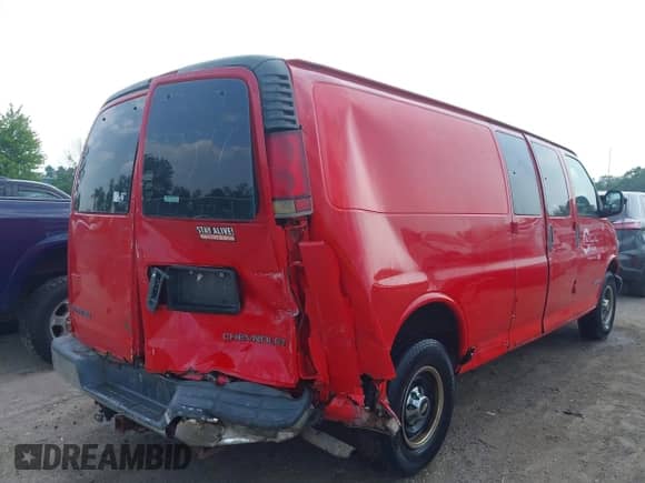 2001 Chevrolet Express z VIN 1GCHG39GX11163279, wystawiony jako IAAI lot #42424833 z przebiegiem 197 637 mil mil oraz . Historia ofert i sprzedaży dostępna na DreamBid. Obrazek 4.