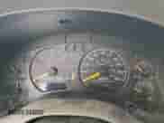 1999 Chevrolet Blazer LS z VIN 1GNCS13W3X2174681, wystawiony jako Copart lot #51832365 z przebiegiem 209 536 mil mil oraz Szkoda całkowita • Salvage title. Historia ofert i sprzedaży dostępna na DreamBid. Obrazek 9.