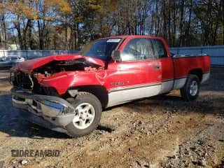 1996 Dodge 1500 с VIN 3B7HC13YXTG136928, выставлен на аукционе Copart как лот 83470244 с пробегом 137 366 миль миль и Списание • Salvage title. История ставок и продаж доступна на DreamBid. Изображение 1.