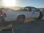 1997 Dodge Dakota z VIN 1B7FL26X1VS197791, wystawiony jako Copart lot #88724045 z przebiegiem Nie podano mil oraz Szkoda całkowita • Salvage title. Historia ofert i sprzedaży dostępna na DreamBid. Obrazek 3.