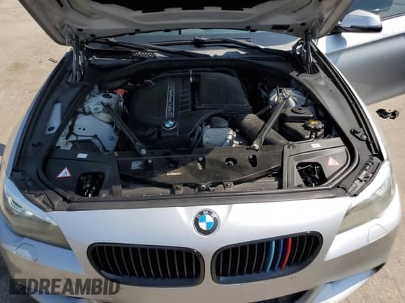 2015 BMW 5 Series 535i xDrive с VIN WBA5B3C50FD543033, выставлен на аукционе Copart как лот 71956525 с пробегом 163 455 миль миль и Списание • Salvage title. История ставок и продаж доступна на DreamBid. Изображение 11.