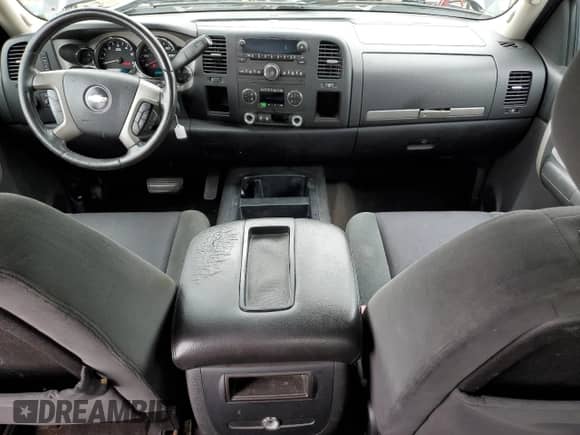 2007 Chevrolet Silverado 1500 1LT with VIN 3GCEC13J27G543962, listed as a Copart auction lot 86548945 with 174,113 mi miles and Clean title. Bid and sale history available at DreamBid. Image 8.