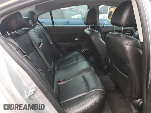 2011 Chevrolet Cruze LTZ z VIN 1G1PH5S94B7238601, wystawiony jako Copart lot #84645055 z przebiegiem 160 788 mil mil oraz Czysty tytuł • Clean title. Historia ofert i sprzedaży dostępna na DreamBid. Obrazek 10.