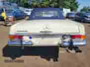 1971 Mercedes-Benz SL z VIN 11304412022259, wystawiony jako Copart lot #67759675 z przebiegiem 21 477 mil mil oraz Szkoda całkowita • Salvage title. Historia ofert i sprzedaży dostępna na DreamBid. Obrazek 6.