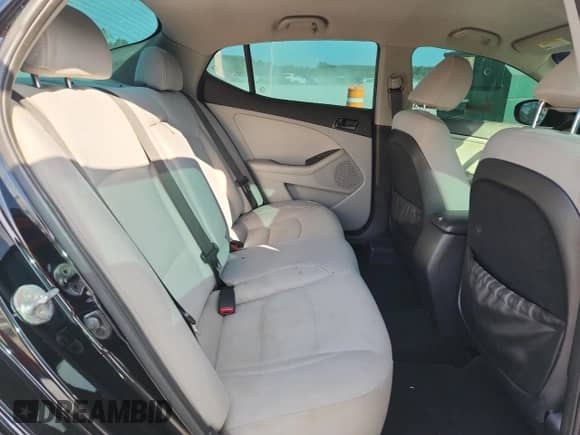 2014 Kia Optima LX с VIN 5XXGM4A76EG320645, выставлен на аукционе Copart как лот 70477555 с пробегом 198 369 миль миль и Списание • Salvage title. История ставок и продаж доступна на DreamBid. Изображение 10.
