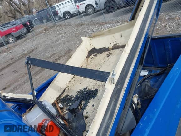 2007 Chevrolet Colorado 1LT with VIN 1GCDT19E178233961, listed as a IAAI auction lot 42099686 with 130,786 mi miles and . Bid and sale history available at DreamBid. Image 12.