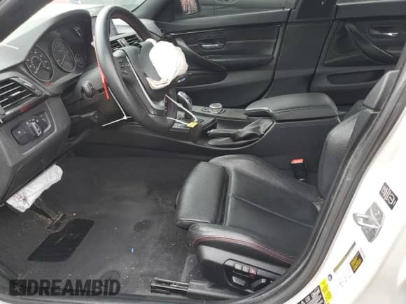 2015 BMW 4 Series 428i xDrive z VIN WBA4A7C52FD413776, wystawiony jako Copart lot #58769185 z przebiegiem 90 332 mil mil oraz Czysty tytuł • Clean title. Historia ofert i sprzedaży dostępna na DreamBid. Obrazek 7.