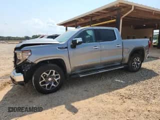 2024 GMC Sierra 1500 SLT with VIN 3GTUUDED5RG456660, listed as a Copart auction lot 71279755 with 30,872 mi miles and Salvage title. Bid and sale history available at DreamBid. Image 1.