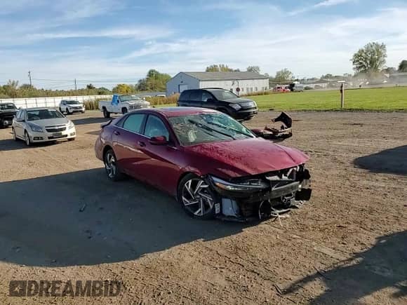 2025 Hyundai Elantra Limited with VIN KMHLN4DJXSU142484, listed as a Copart auction lot 81876585 with 14,464 mi miles and Salvage title. Bid and sale history available at DreamBid. Image 13.