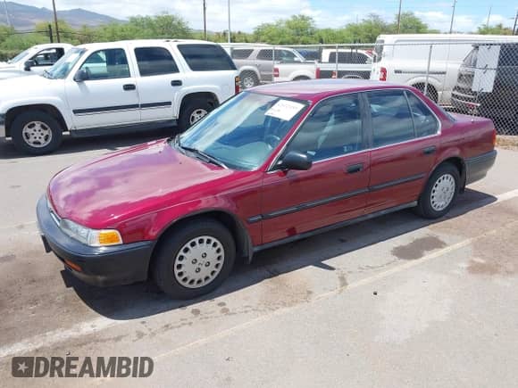 1993 Honda Accord с VIN JHMCB7648PC018621, выставлен на аукционе IAAI как лот 42652455 с пробегом 76 291 миль миль и . История ставок и продаж доступна на DreamBid. Изображение 2.