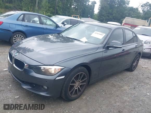 2016 BMW 3 Series 320i with VIN WBA8E1G51GNU11655, listed as a IAAI auction lot 42924402 with 133,264 mi miles and . Bid and sale history available at DreamBid. Image 2.