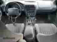 1998 Chevrolet Camaro z VIN 2G1FP22K7W2113539, wystawiony jako Copart lot #79086334 z przebiegiem Nie podano mil oraz Czysty tytuł • Clean title. Historia ofert i sprzedaży dostępna na DreamBid. Obrazek 8.