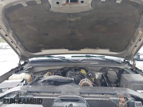 2003 Chevrolet Silverado 1500HD LS с VIN 1GCGK13UX3F107684, выставлен на аукционе IAAI как лот 42202674 с пробегом Не указан миль и . История ставок и продаж доступна на DreamBid. Изображение 10.