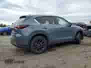 2024 Mazda CX-5 S Carbon Edition z VIN JM3KFBCL5R0454645, wystawiony jako Copart lot #83800035 z przebiegiem 16 640 mil mil oraz Szkoda całkowita • Salvage title. Historia ofert i sprzedaży dostępna na DreamBid. Obrazek 3.