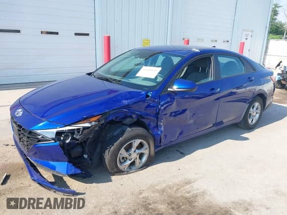 2023 Hyundai Elantra SE with VIN KMHLL4AG8PU577543, listed as a IAAI auction lot 42658645 with 27,037 mi miles and . Bid and sale history available at DreamBid. Image 2.