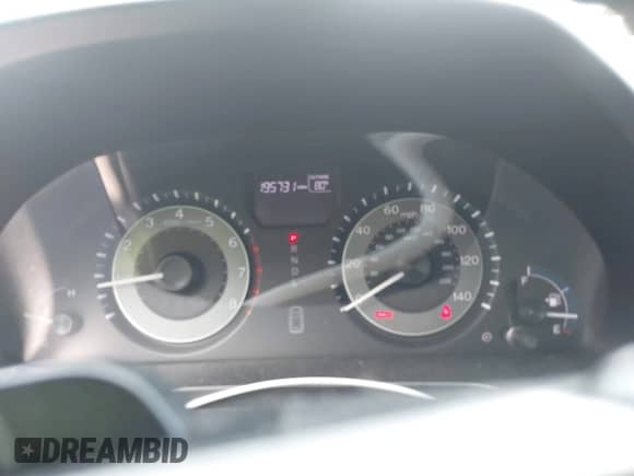 2013 Honda Odyssey EX-L с VIN 5FNRL5H68DB030455, выставлен на аукционе IAAI как лот 43086700 с пробегом 195 731 миль миль и . История ставок и продаж доступна на DreamBid. Изображение 7.