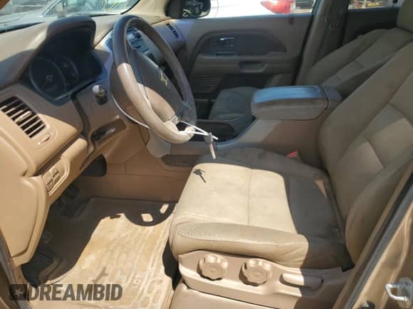 2006 Honda Pilot LX с VIN 5FNYF28106B021970, выставлен на аукционе Copart как лот 67456725 с пробегом 276 960 миль миль и Чистый • Clean title. История ставок и продаж доступна на DreamBid. Изображение 7.