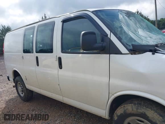 2019 Chevrolet Express Cargo with VIN 1GCWGAFG7K1372805, listed as a IAAI auction lot 42428224 with 23,949 mi miles and . Bid and sale history available at DreamBid. Image 13.