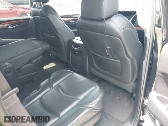 2015 Cadillac Escalade Luxury with VIN 1GYS3BKJ6FR187602, listed as a IAAI auction lot 42648552 with 164,759 mi miles and . Bid and sale history available at DreamBid. Image 8.