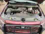 2019 Ram 1500 Laramie z VIN 1C6SRFDT0KN746743, wystawiony jako Copart lot #69297895 z przebiegiem 158 279 mil mil oraz Nie do naprawy • Non repairable. Historia ofert i sprzedaży dostępna na DreamBid. Obrazek 11.