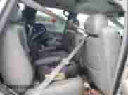 2000 Chevrolet Tahoe LS z VIN 1GNEC13T0YJ197788, wystawiony jako Copart lot #54483805 z przebiegiem Nie podano mil oraz Szkoda całkowita • Salvage title. Historia ofert i sprzedaży dostępna na DreamBid. Obrazek 11.