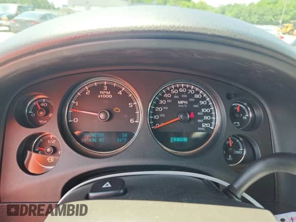 2013 Chevrolet Avalanche LS with VIN 3GNMCEE06DG341524, listed as a Copart auction lot 60120105 with 145,496 mi miles and Salvage title. Bid and sale history available at DreamBid. Image 9.