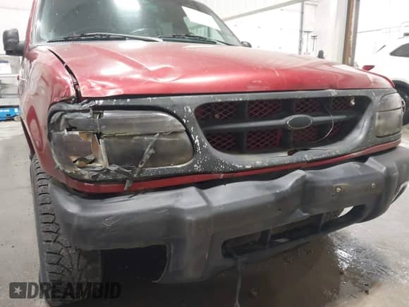 1999 Ford Explorer XLT с VIN 1FMZU34EXXUB52840, выставлен на аукционе IAAI как лот 43399755 с пробегом 153 995 миль миль и . История ставок и продаж доступна на DreamBid. Изображение 6.