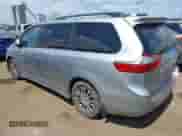 2020 Toyota Sienna XLE Auto Access Seat z VIN 5TDYZ3DC0LS035217, wystawiony jako IAAI lot #42960907 z przebiegiem 95 376 mil mil oraz . Historia ofert i sprzedaży dostępna na DreamBid. Obrazek 3.