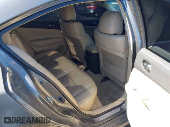 2014 Nissan Maxima S with VIN 1N4AA5AP6EC461404, listed as a IAAI auction lot 43054214 with 116,067 mi miles and . Bid and sale history available at DreamBid. Image 8.