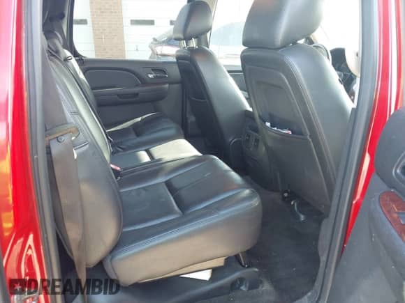 2012 Chevrolet Avalanche LT with VIN 3GNTKFE75CG298293, listed as a IAAI auction lot 43388573 with 213,573 mi miles and . Bid and sale history available at DreamBid. Image 8.