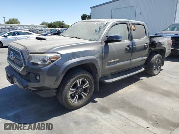 2017 Toyota Tacoma SR5 with VIN 3TMCZ5AN8HM069280, listed as a Copart auction lot 64744555 with 140,450 mi miles and Salvage title. Bid and sale history available at DreamBid. Image 1.