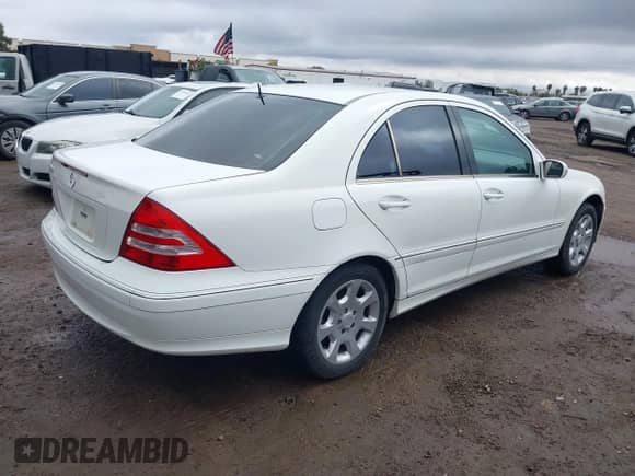 2006 Mercedes-Benz C 230 Sport с VIN WDBRF56H06F735744, выставлен на аукционе IAAI как лот 41527959 с пробегом 238 665 миль миль и . История ставок и продаж доступна на DreamBid. Изображение 4.