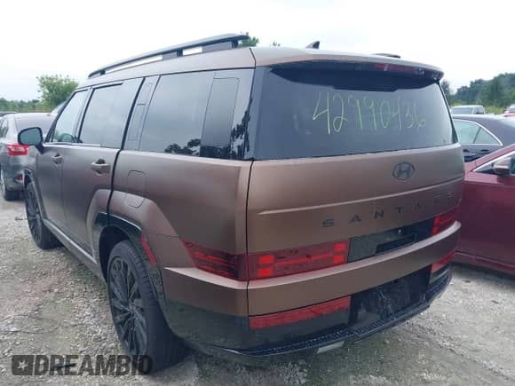 2024 Hyundai Santa Fe Calligraphy z VIN 5NMP5DGL2RH035384, wystawiony jako IAAI lot #42990436 z przebiegiem Nie podano mil oraz . Historia ofert i sprzedaży dostępna na DreamBid. Obrazek 3.