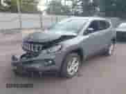 2023 Jeep Compass Latitude z VIN 3C4NJDBN9PT546487, wystawiony jako IAAI lot #43053671 z przebiegiem 16 170 mil mil oraz . Historia ofert i sprzedaży dostępna na DreamBid. Obrazek 2.