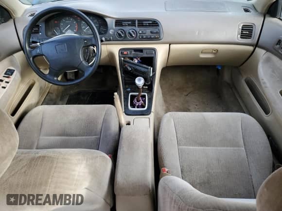 1995 Honda Accord LX с VIN 1HGCD5536SA091467, выставлен на аукционе Copart как лот 80224824 с пробегом 186 314 миль миль и На запчасти • Non repairable. История ставок и продаж доступна на DreamBid. Изображение 8.