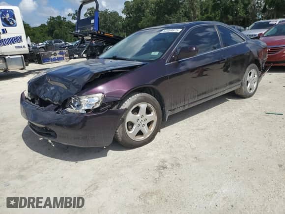 1999 Honda Accord EX with VIN 1HGCG2259XA007189, listed as a Copart auction lot 62069875 with 195,004 mi miles and Salvage title. Bid and sale history available at DreamBid. Image 1.