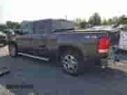 2010 GMC Sierra 1500 SLT z VIN 3GTRKWE2XAG147938, wystawiony jako Copart lot #81413155 z przebiegiem 236 393 mil mil oraz Szkoda całkowita • Salvage title. Historia ofert i sprzedaży dostępna na DreamBid. Obrazek 2.