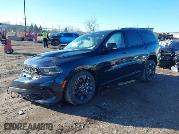 2024 Dodge Durango GT Plus z VIN 1C4RDJDG1RC173658, wystawiony jako IAAI lot #41212499 z przebiegiem 913 mil mil oraz . Historia ofert i sprzedaży dostępna na DreamBid. Obrazek 2.