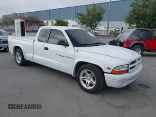 2000 Dodge Dakota Sport with VIN 1B7GL22ZXYS526021, listed as a IAAI auction lot 42153004 with 67,542 mi miles and . Bid and sale history available at DreamBid. Image 1.