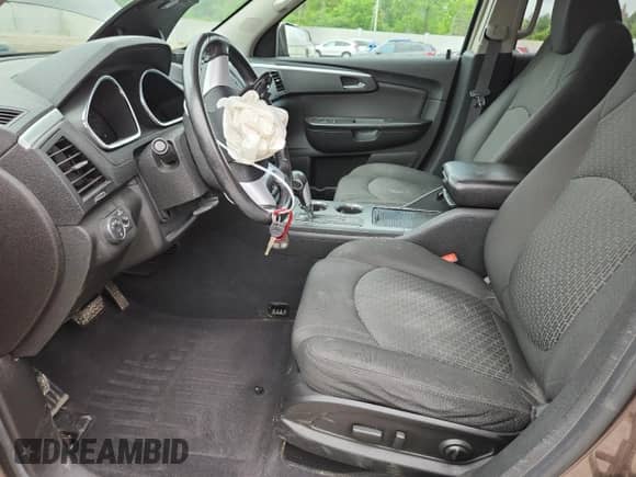 2009 Chevrolet Traverse 1LT with VIN 1GNER23D19S161701, listed as a Copart auction lot 62496715 with 202,859 mi miles and Non repairable. Bid and sale history available at DreamBid. Image 7.