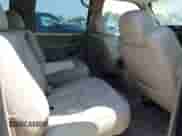 2004 Chevrolet Suburban LS z VIN 1GNFK16Z94J234791, wystawiony jako IAAI lot #42226502 z przebiegiem 181 315 mil mil oraz . Historia ofert i sprzedaży dostępna na DreamBid. Obrazek 8.