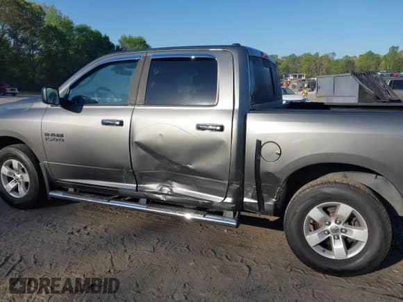 2013 Ram 1500 SLT z VIN 1C6RR6LG8DS532302, wystawiony jako IAAI lot #42038518 z przebiegiem 146 523 mil mil oraz . Historia ofert i sprzedaży dostępna na DreamBid. Obrazek 6.