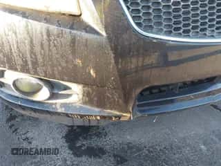 2012 Chevrolet Cruze LS z VIN 1G1PD5SH7C7349681, wystawiony jako IAAI lot #43498737 z przebiegiem 133 929 mil mil oraz . Historia ofert i sprzedaży dostępna na DreamBid. Obrazek 6.