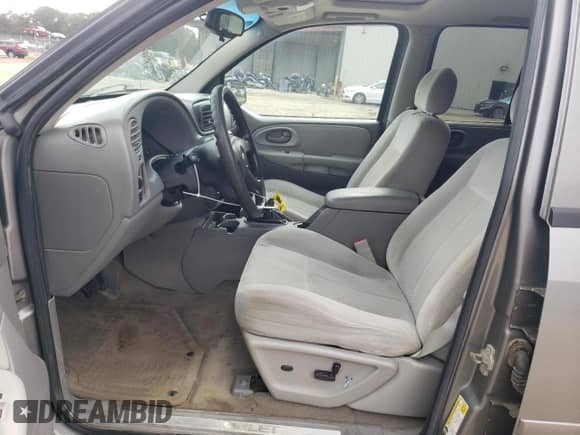 2008 Chevrolet TrailBlazer 1LT with VIN 1GNDT13S182235560, listed as a Copart auction lot 86230975 with 191,683 mi miles and Clean title. Bid and sale history available at DreamBid. Image 7.