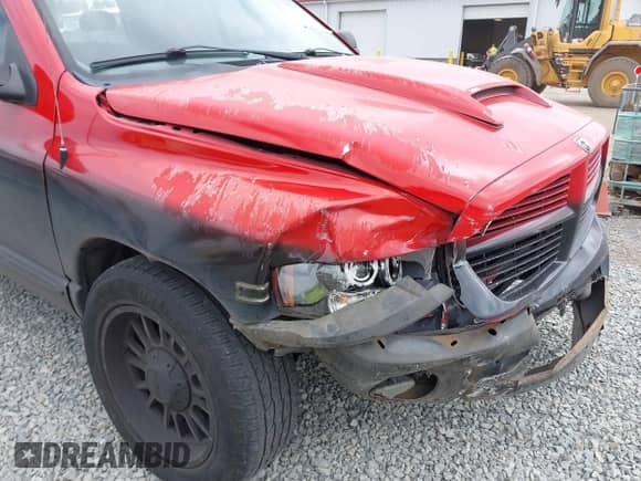 2004 Dodge 1500 SLT with VIN 1D7HA18D04J226011, listed as a IAAI auction lot 42851512 with 270,964 mi miles and . Bid and sale history available at DreamBid. Image 6.