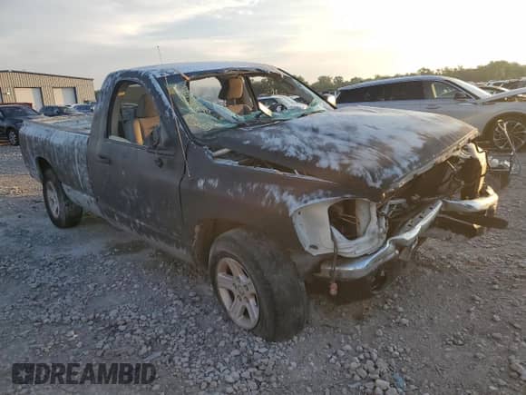 2007 Dodge 1500 SLT с VIN 1D7HA16P27J580002, выставлен на аукционе Copart как лот 63422225 с пробегом Не указан миль и Списание • Salvage title. История ставок и продаж доступна на DreamBid. Изображение 4.