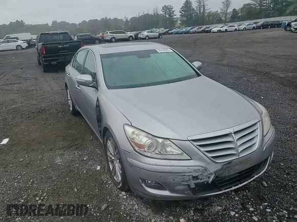 2010 Hyundai Genesis с VIN KMHGC4DF3AU094747, выставлен на аукционе Copart как лот 86435635 с пробегом 63 476 миль миль и Списание • Salvage title. История ставок и продаж доступна на DreamBid. Изображение 13.