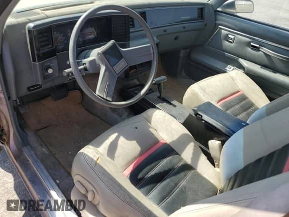 1986 Chevrolet El Camino с VIN 3GCCW80Z7GS913852, выставлен на аукционе Copart как лот 63443454 с пробегом 40 235 миль миль и Списание • Salvage title. История ставок и продаж доступна на DreamBid. Изображение 8.