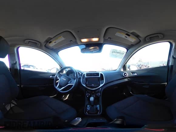 2017 Chevrolet Sonic LT z VIN 1G1JD6SG2H4153160, wystawiony jako IAAI lot #43408592 z przebiegiem 91 510 mil mil oraz . Historia ofert i sprzedaży dostępna na DreamBid. Obrazek 18.