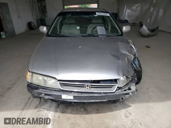 1997 Honda Accord Value с VIN 1HGCD5689VA162644, выставлен на аукционе Copart как лот 64222835 с пробегом 173 778 миль миль и Списание • Salvage title. История ставок и продаж доступна на DreamBid. Изображение 5.